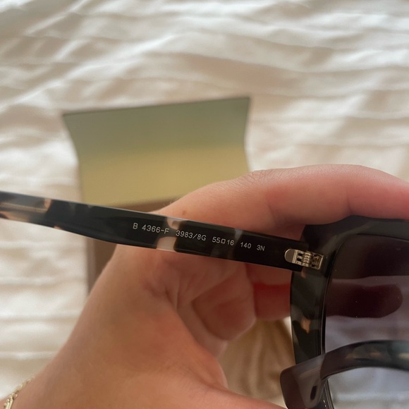 Authentic blue and black burberry sunglasses brand new - Picture 4 of 5